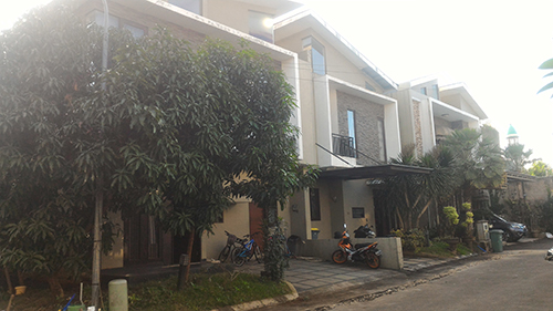 Jual Town House D'East Residence 0812 1301 0011